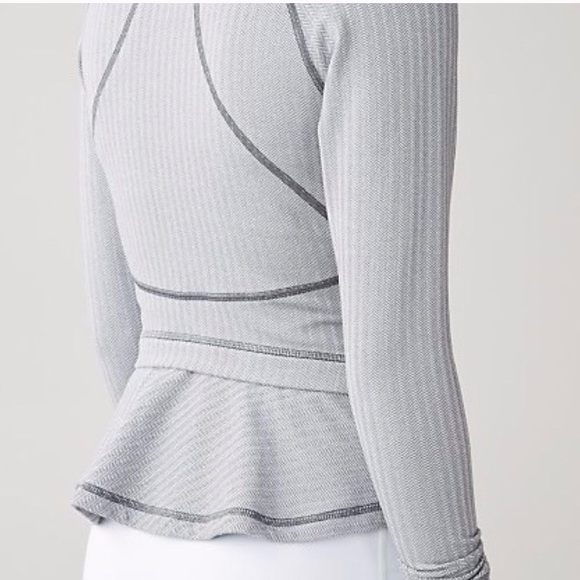 Lululemon Hustle In Your Bustle Jacket - Picture 3 of 8